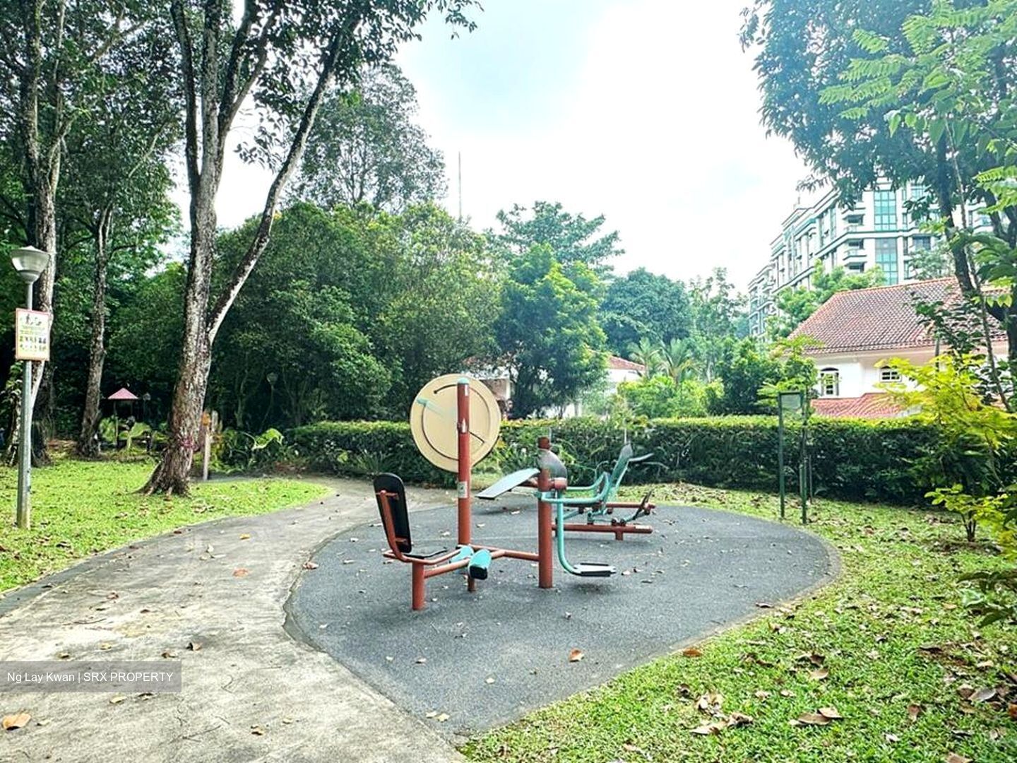 Hillview Avenue (D23), Terrace #498135981